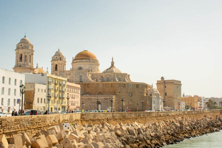 Cadiz skyline